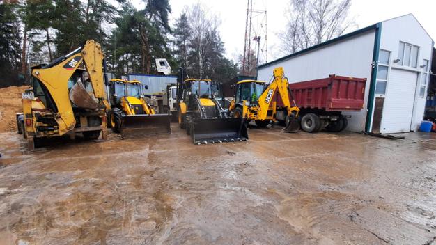 Требуется тракторист на экскаватор-погрузчик JCB 3XC 2022г